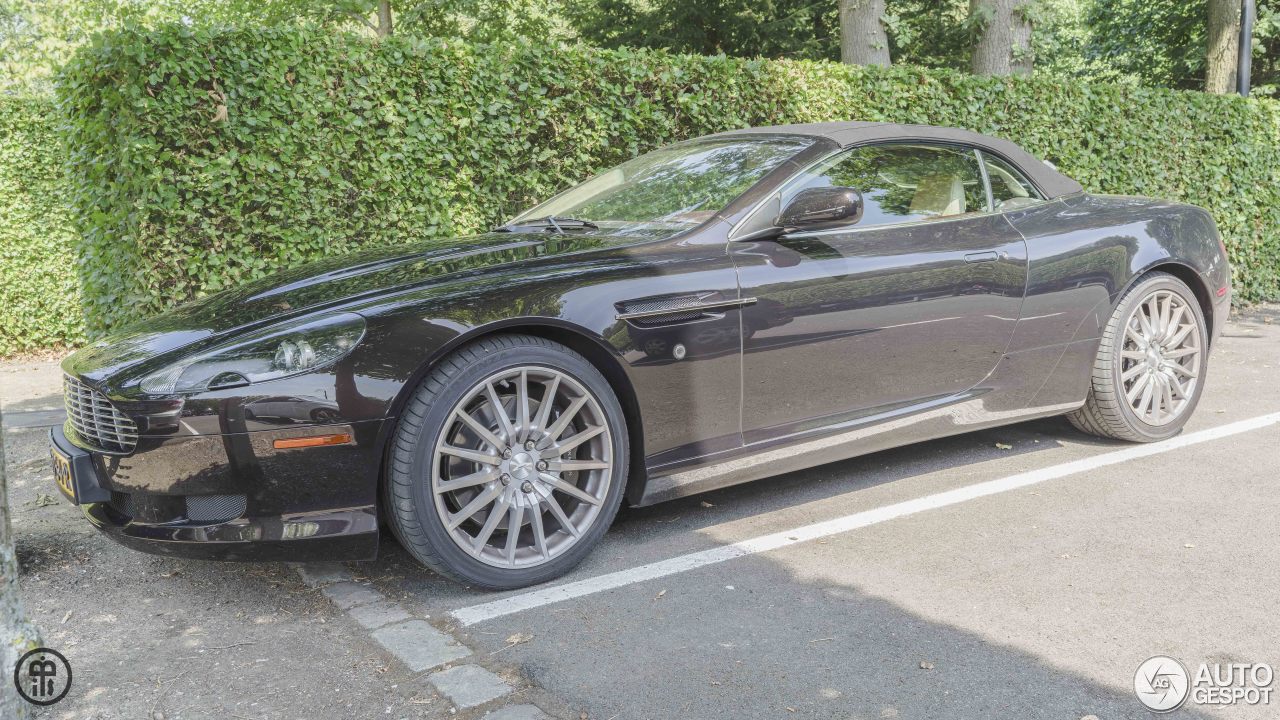 Aston Martin DB9 Volante