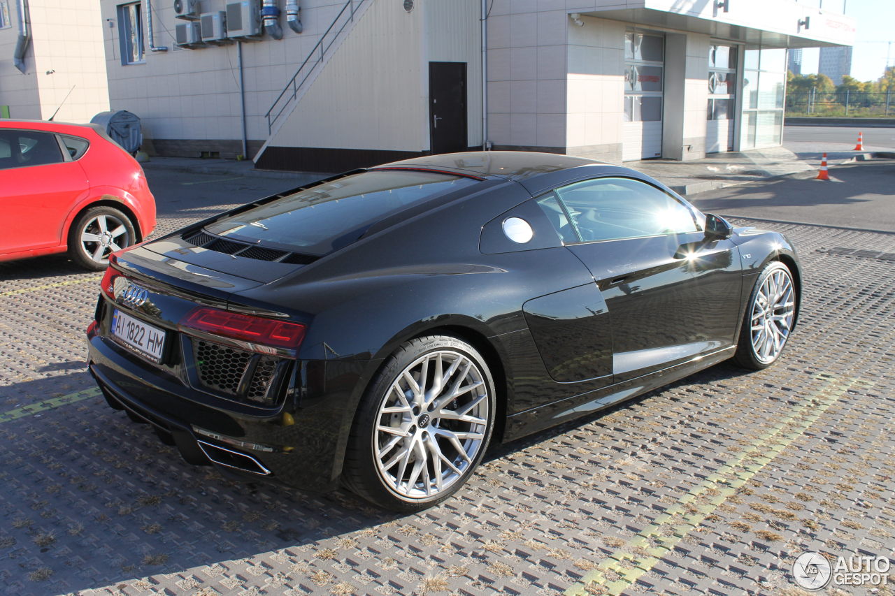 Audi R8 V10 2015