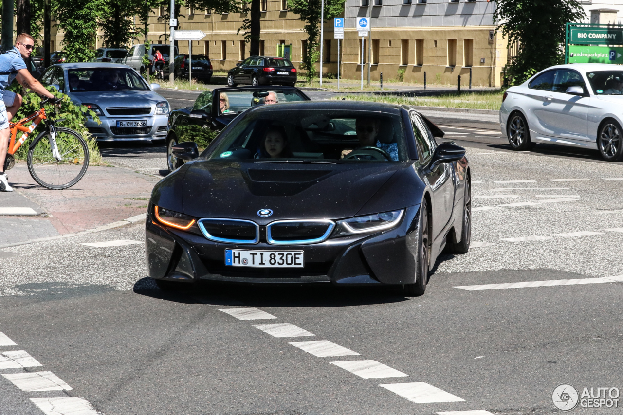 BMW i8