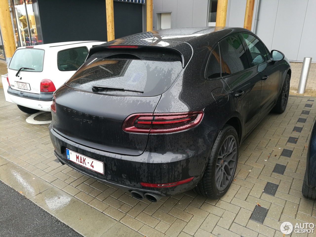 Porsche 95B Macan GTS