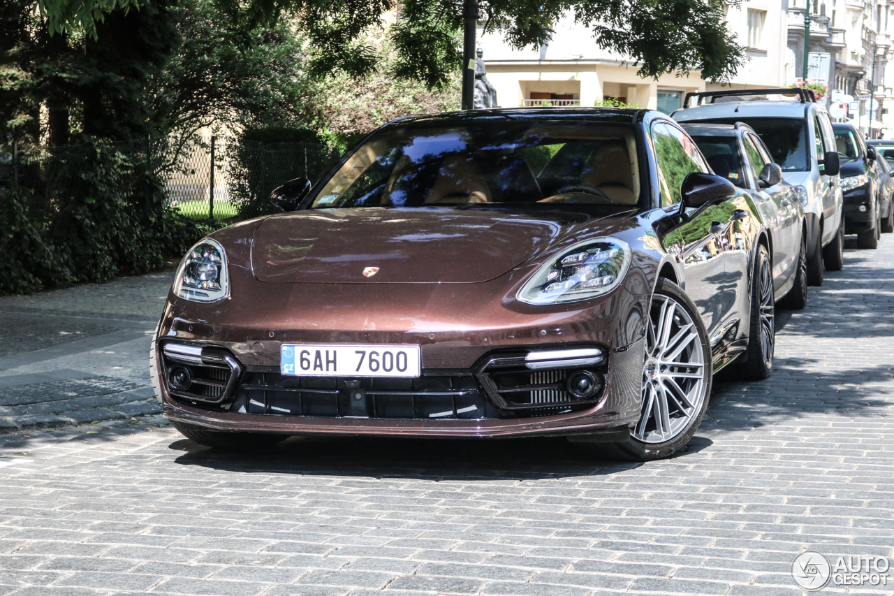 Porsche 971 Panamera Turbo