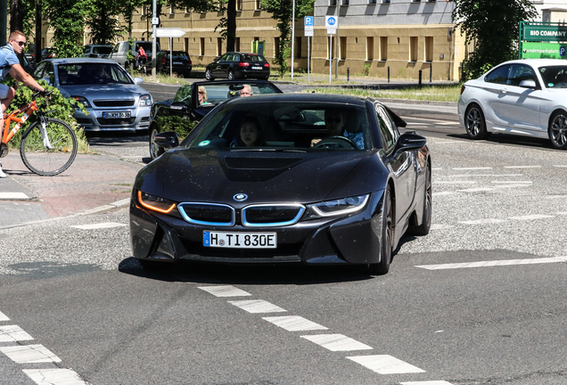 BMW i8