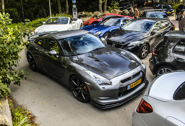 Nissan GT-R