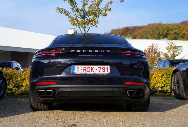 Porsche 971 Panamera Turbo