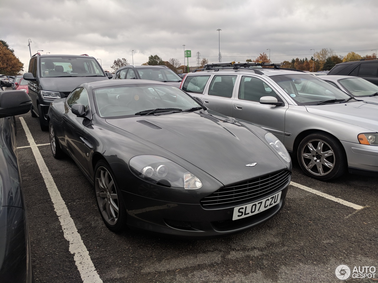 Aston Martin DB9