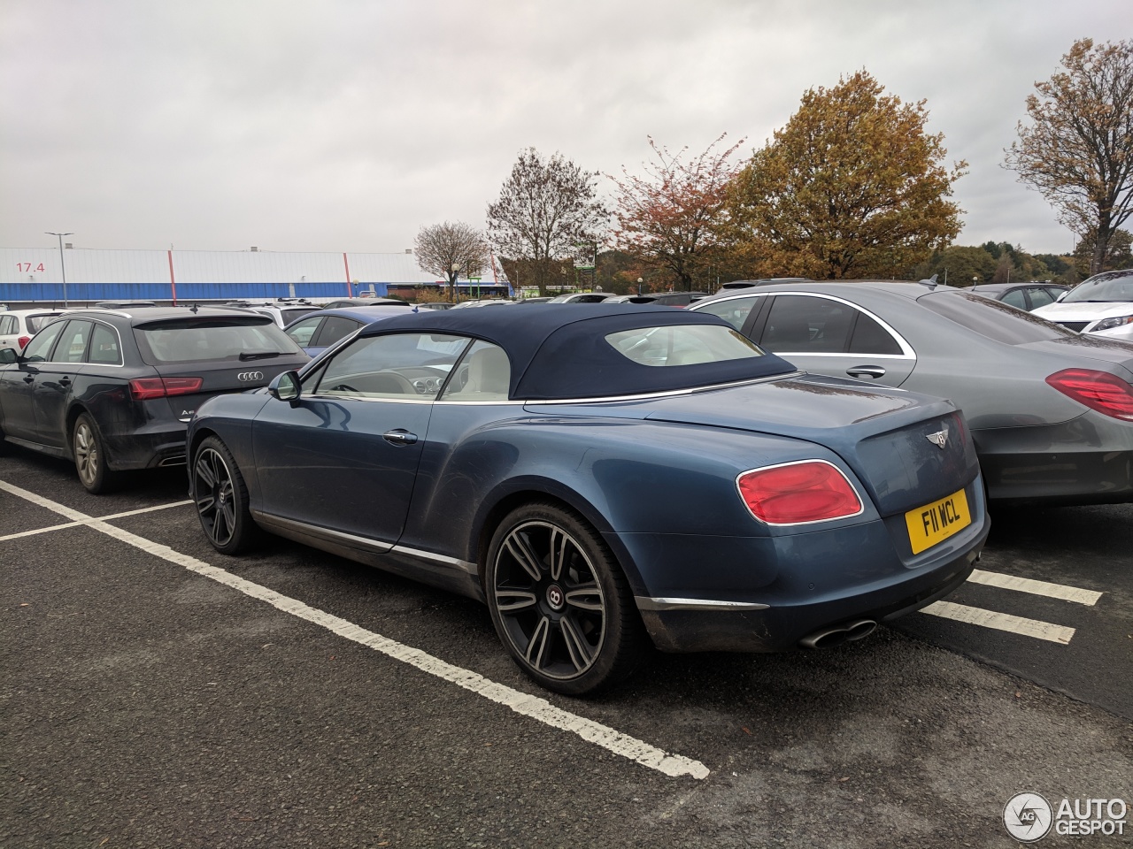 Bentley Continental GTC V8