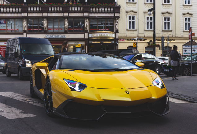 Lamborghini Aventador LP720-4 Roadster 50° Anniversario