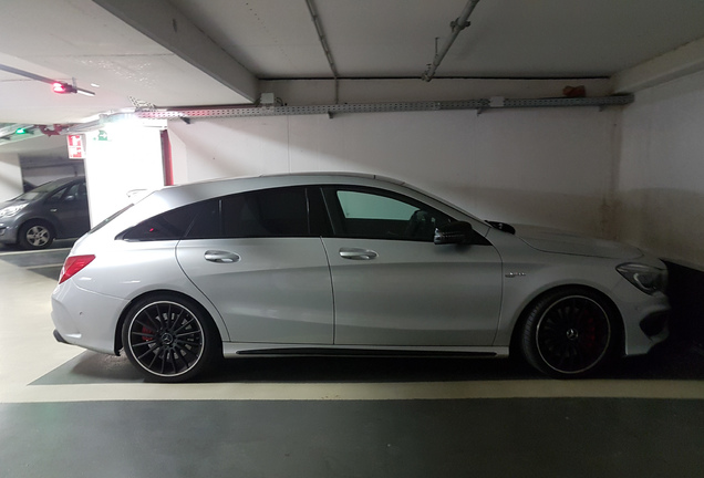 Mercedes-Benz CLA 45 AMG Shooting Brake