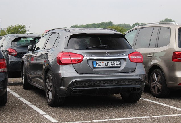 Mercedes-AMG GLA 45 X156