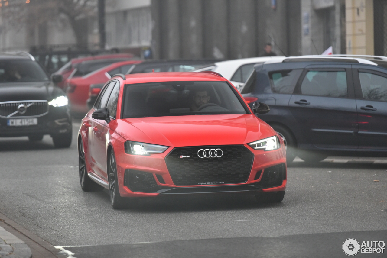 Audi RS4 Avant B9