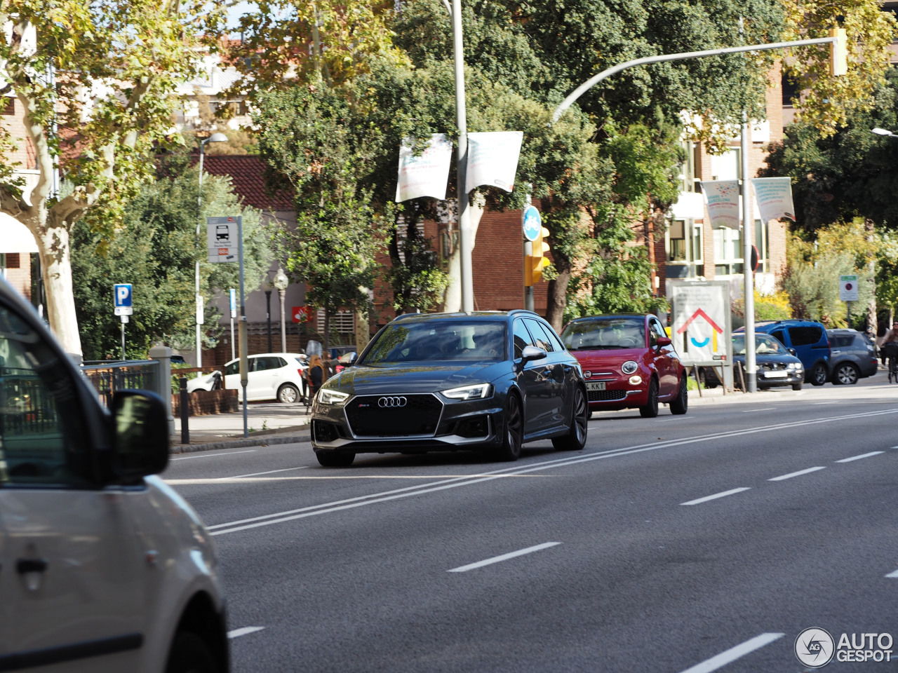 Audi RS4 Avant B9