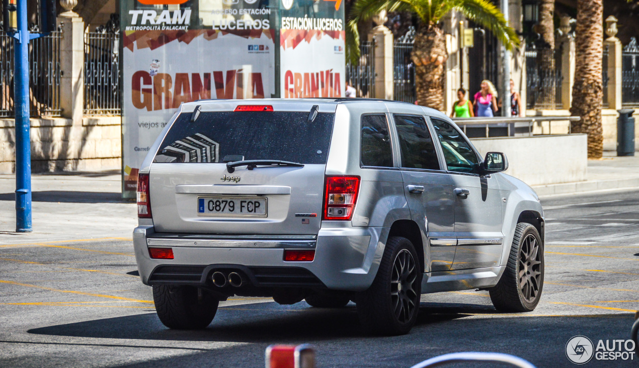 Jeep Grand Cherokee SRT-8 2005