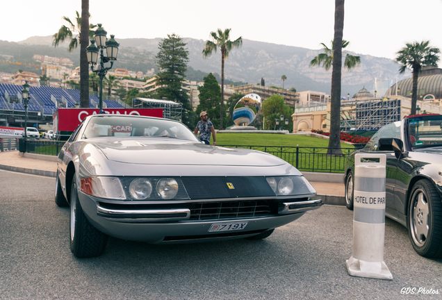 Ferrari 365 GTB/4 Daytona