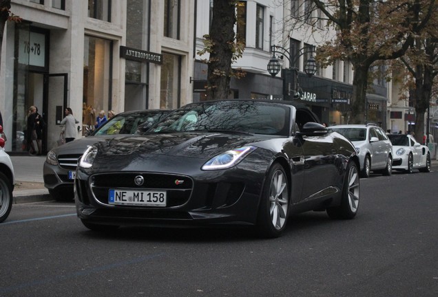 Jaguar F-TYPE S Convertible