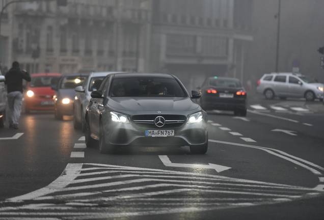 Mercedes-AMG E 63 S W213