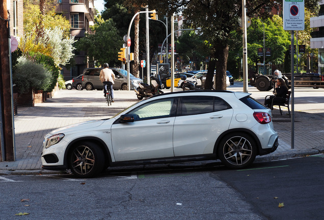 Mercedes-Benz GLA 45 AMG X156