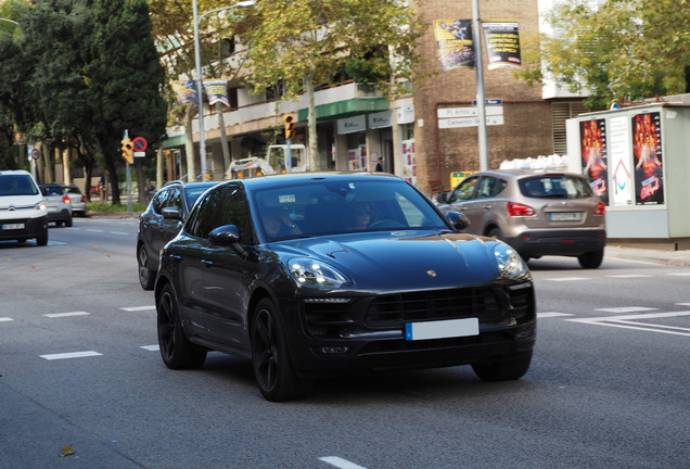 Porsche 95B Macan GTS