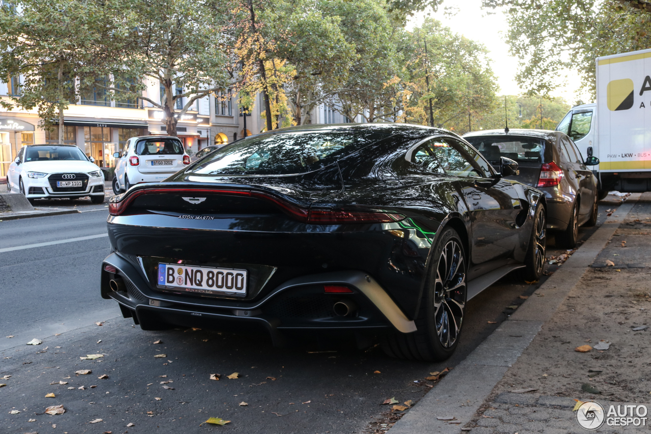 Aston Martin V8 Vantage 2018