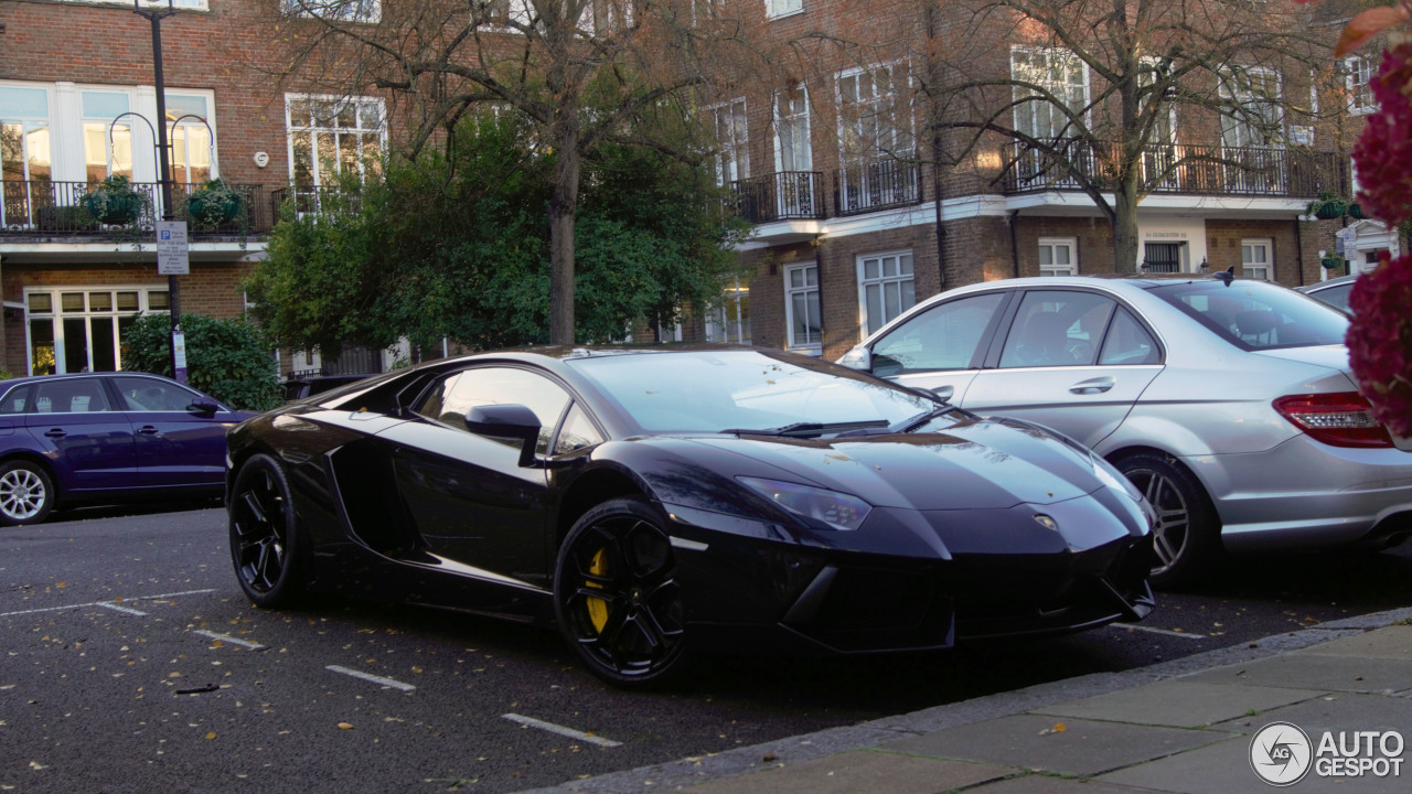 Lamborghini Aventador LP700-4