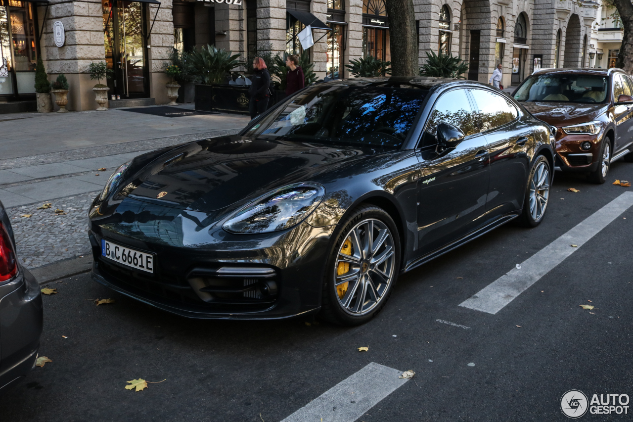 Porsche 971 Panamera Turbo S E-Hybrid