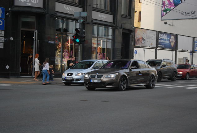 BMW M5 E60 2005