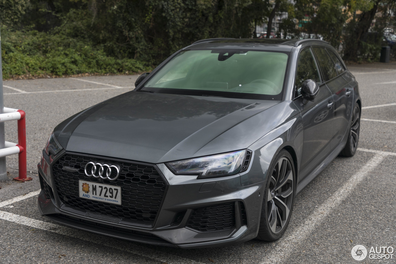 Audi RS4 Avant B9