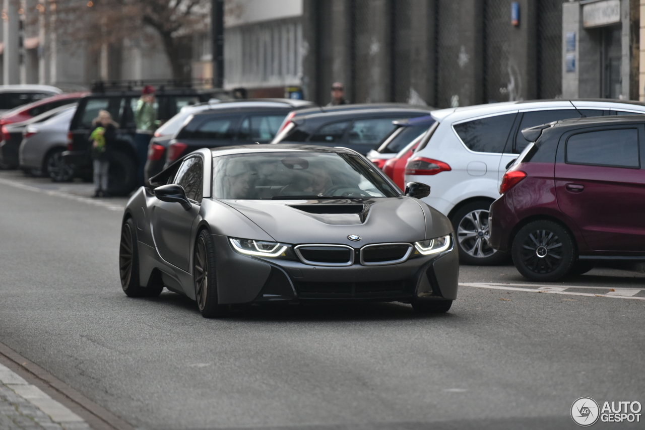 BMW i8