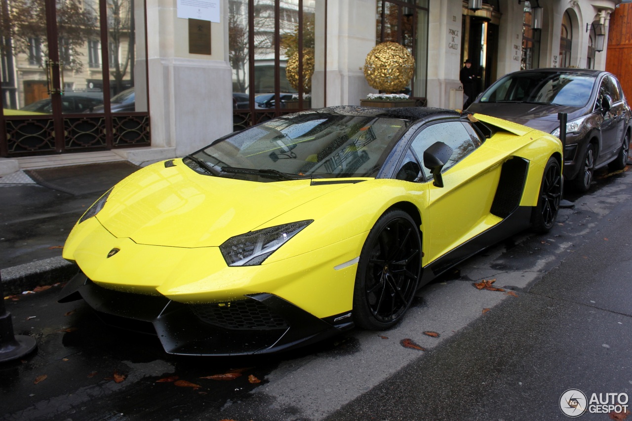 Lamborghini Aventador LP720-4 Roadster 50° Anniversario