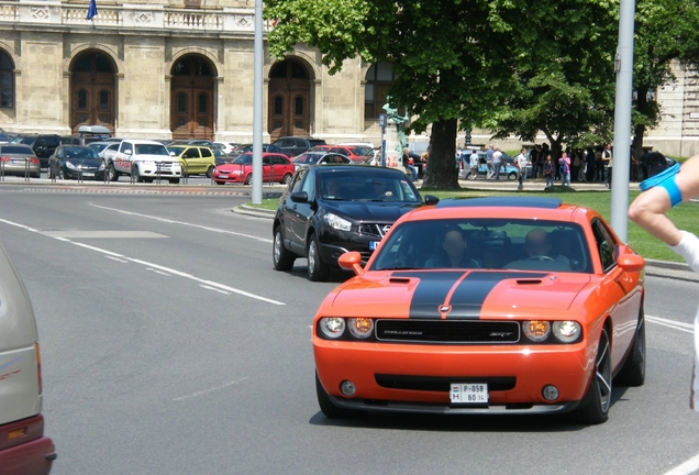 Dodge Challenger SRT-8