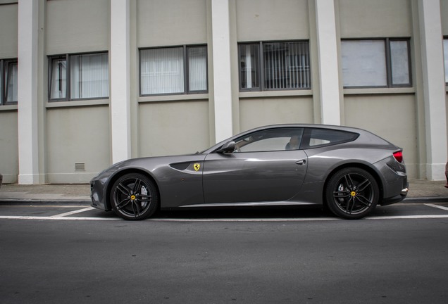 Ferrari FF