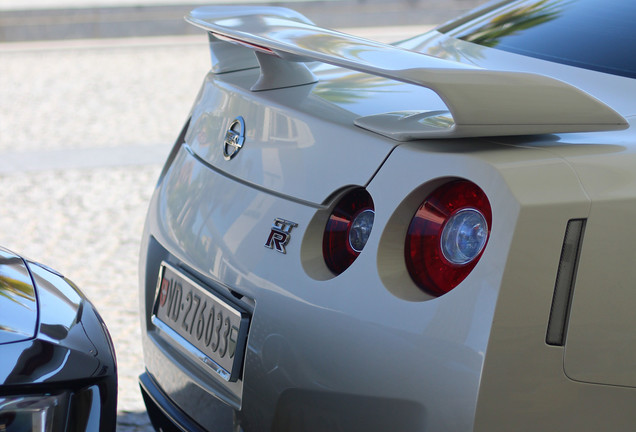 Nissan GT-R 2013