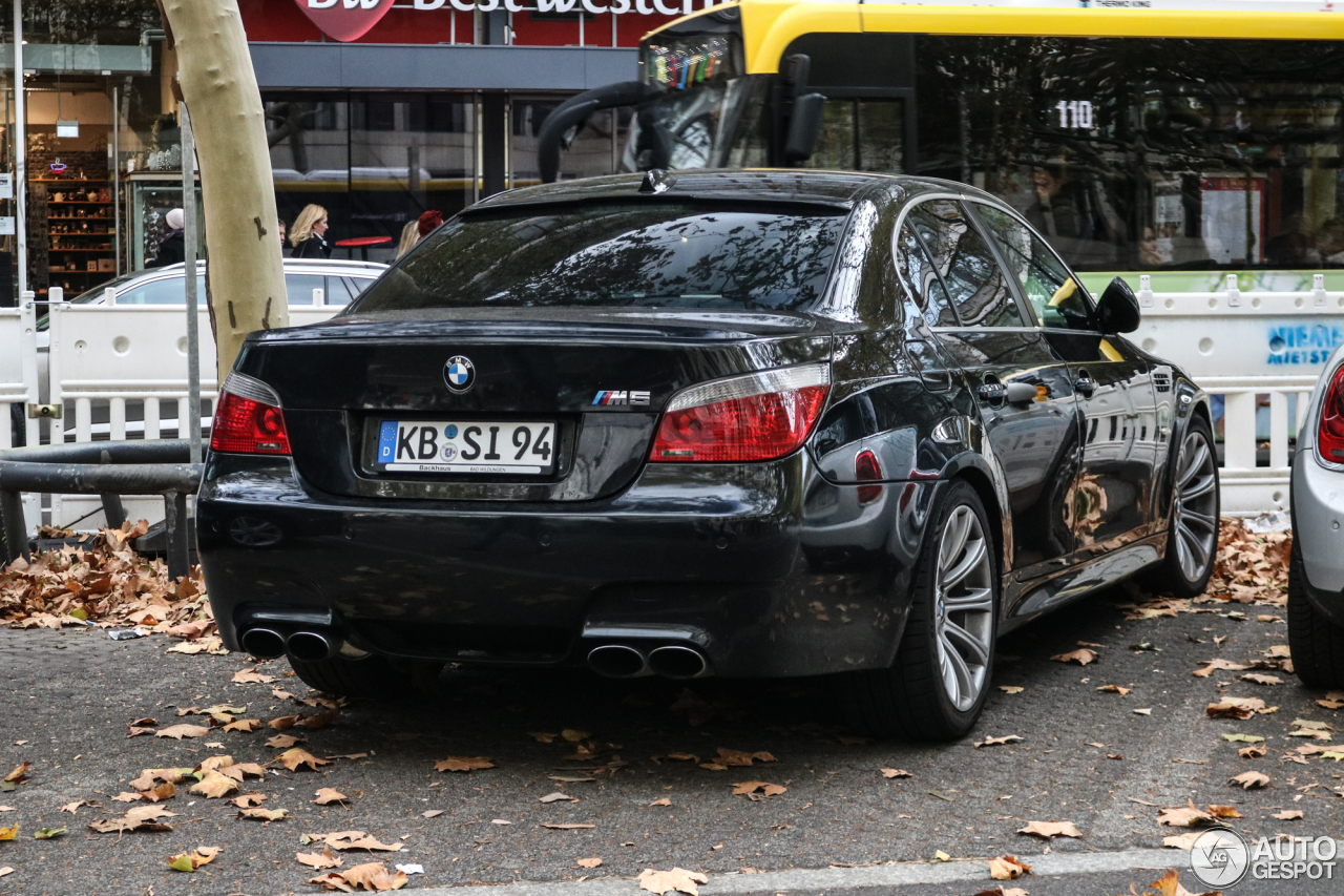 BMW M5 E60 2005