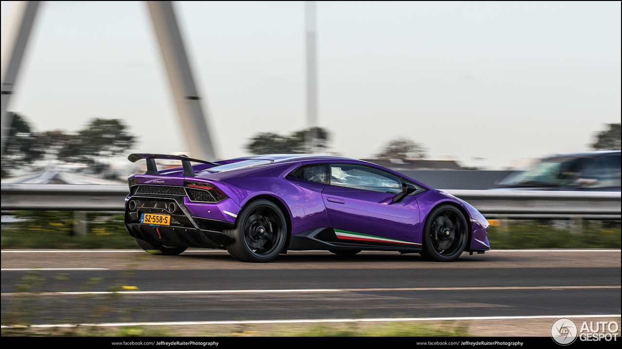 Lamborghini Huracán LP640-4 Performante