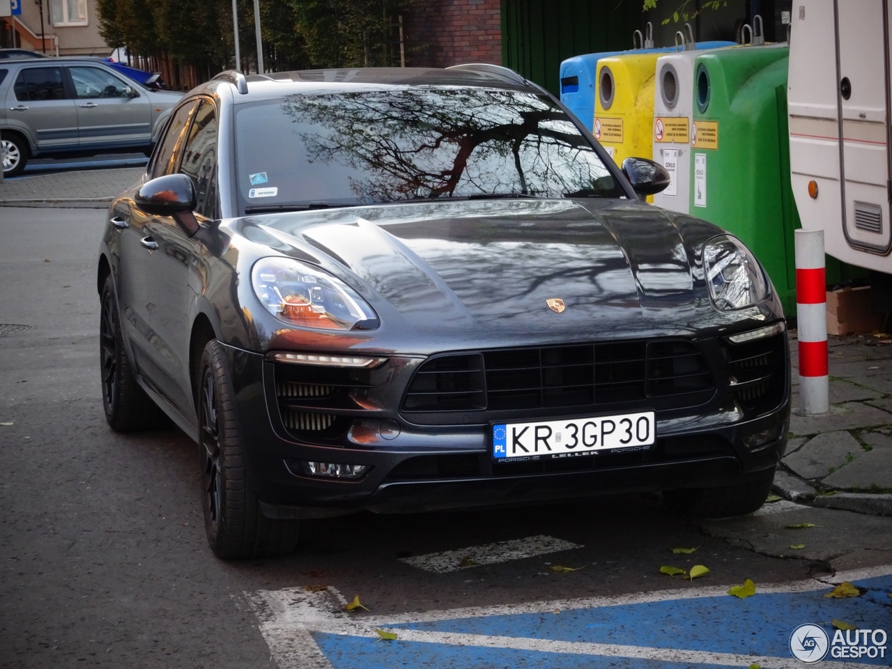 Porsche 95B Macan GTS