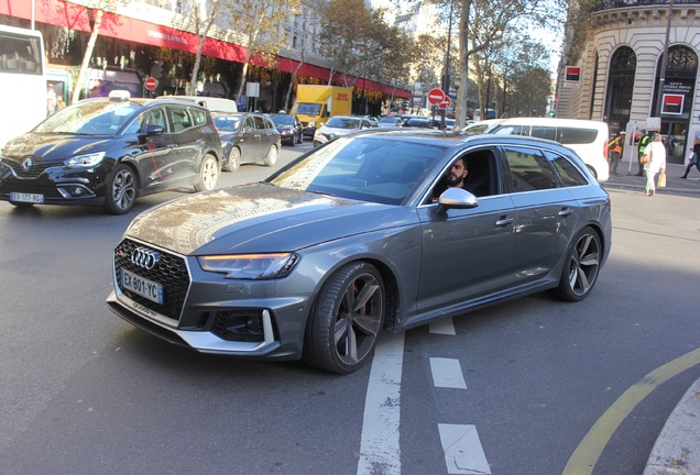 Audi RS4 Avant B9