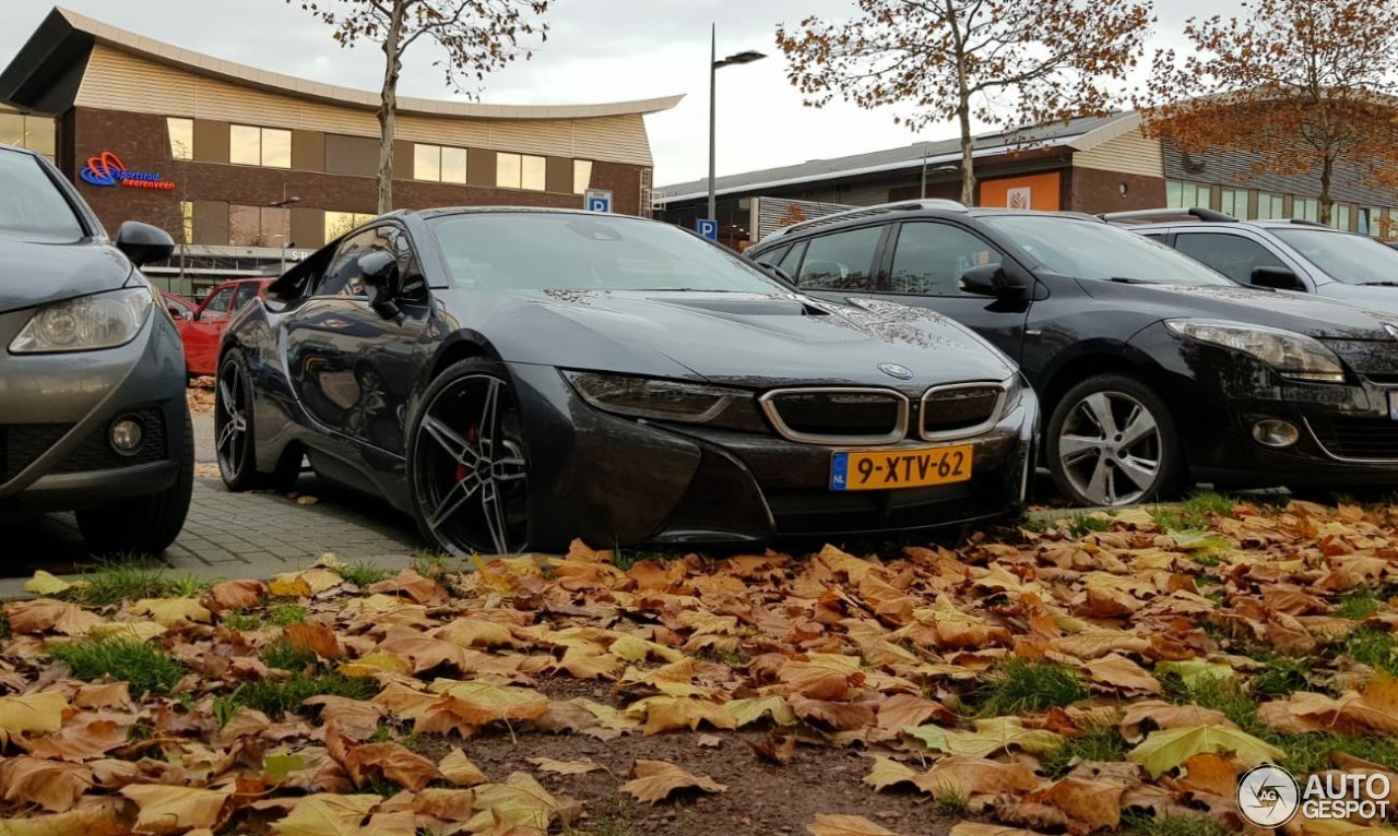 BMW i8