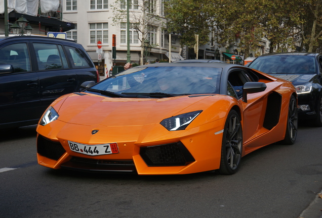 Lamborghini Aventador LP700-4