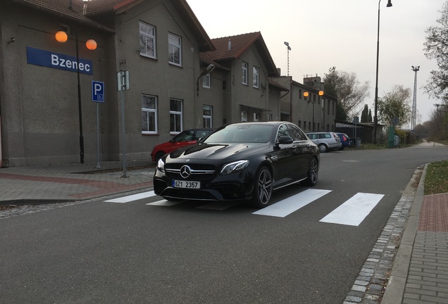 Mercedes-AMG E 63 S W213