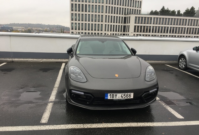 Porsche 971 Panamera Turbo S E-Hybrid