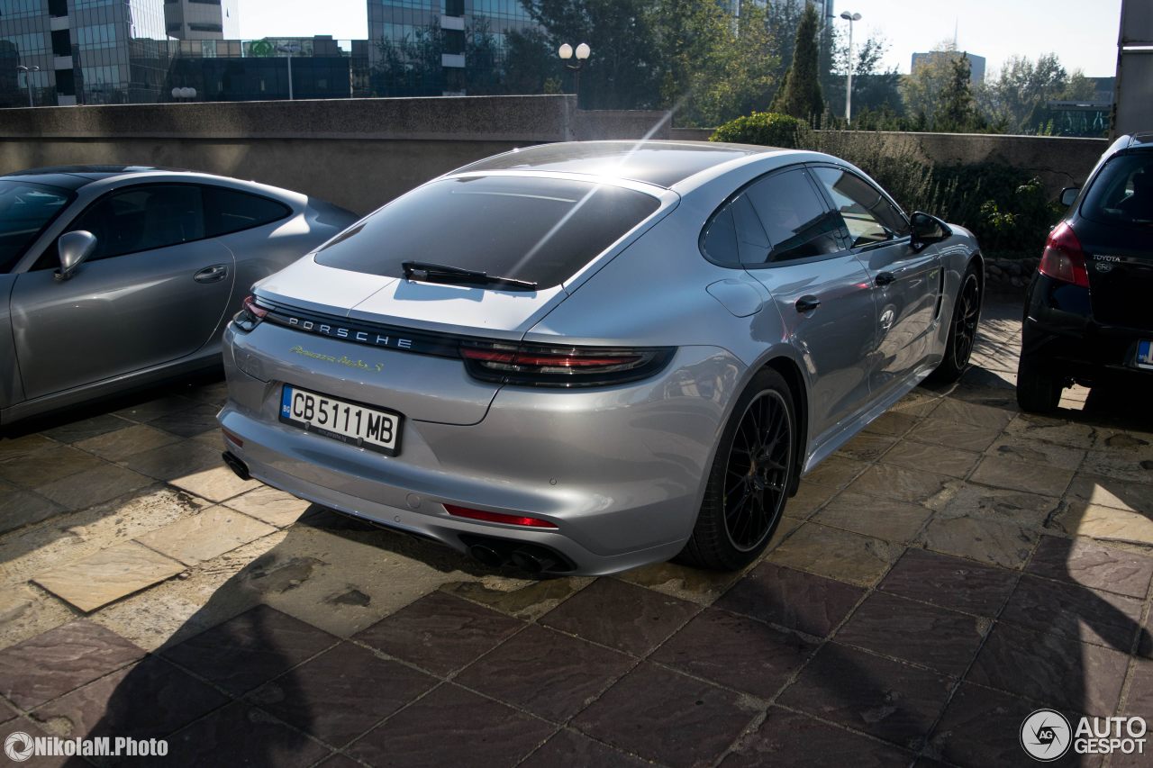 Porsche 971 Panamera Turbo S E-Hybrid