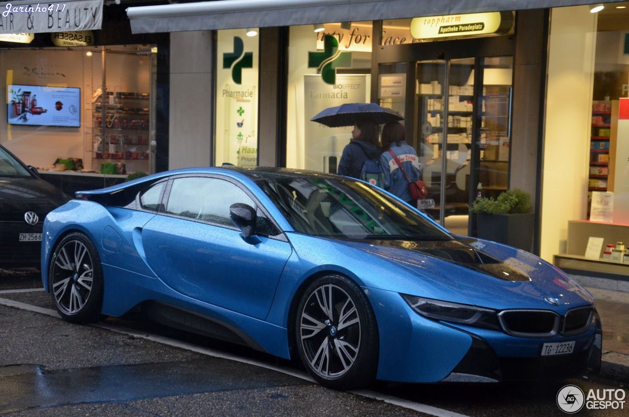 BMW i8