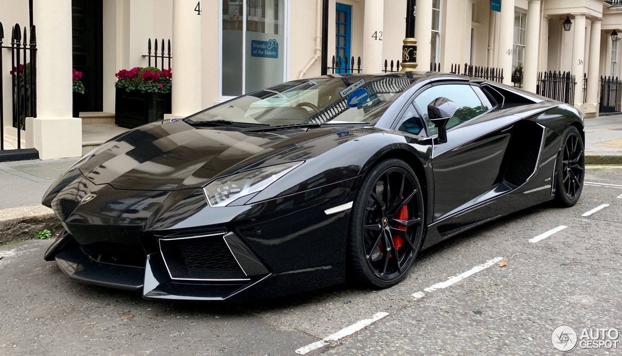 Lamborghini Aventador LP700-4 Roadster