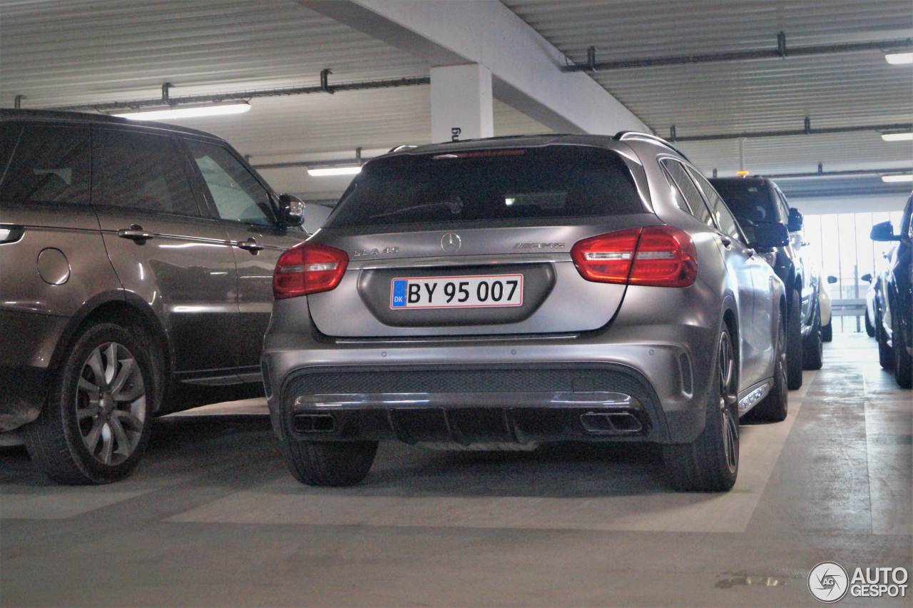 Mercedes-Benz GLA 45 AMG X156