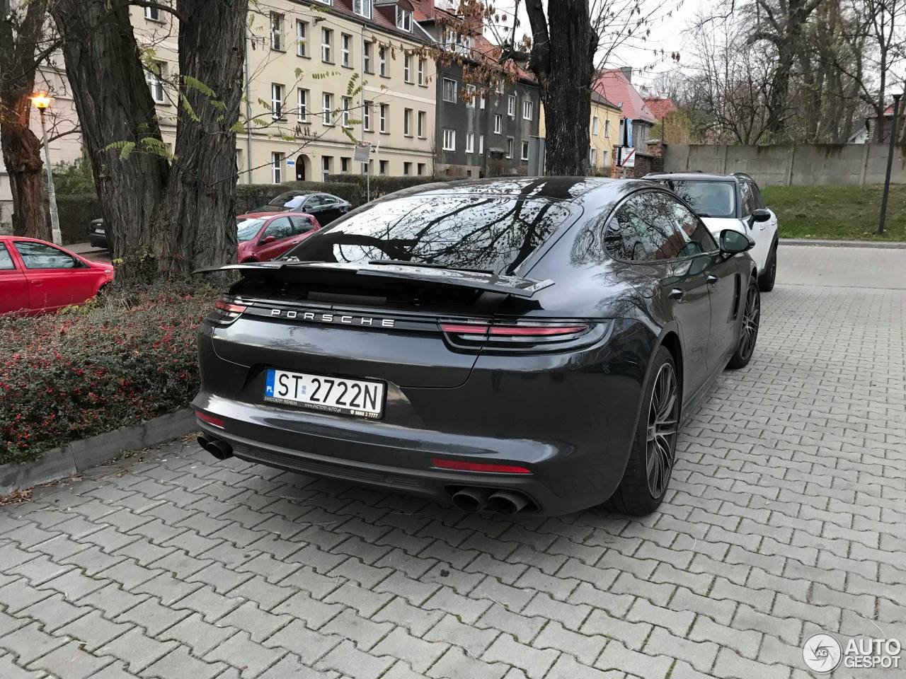 Porsche 971 Panamera Turbo