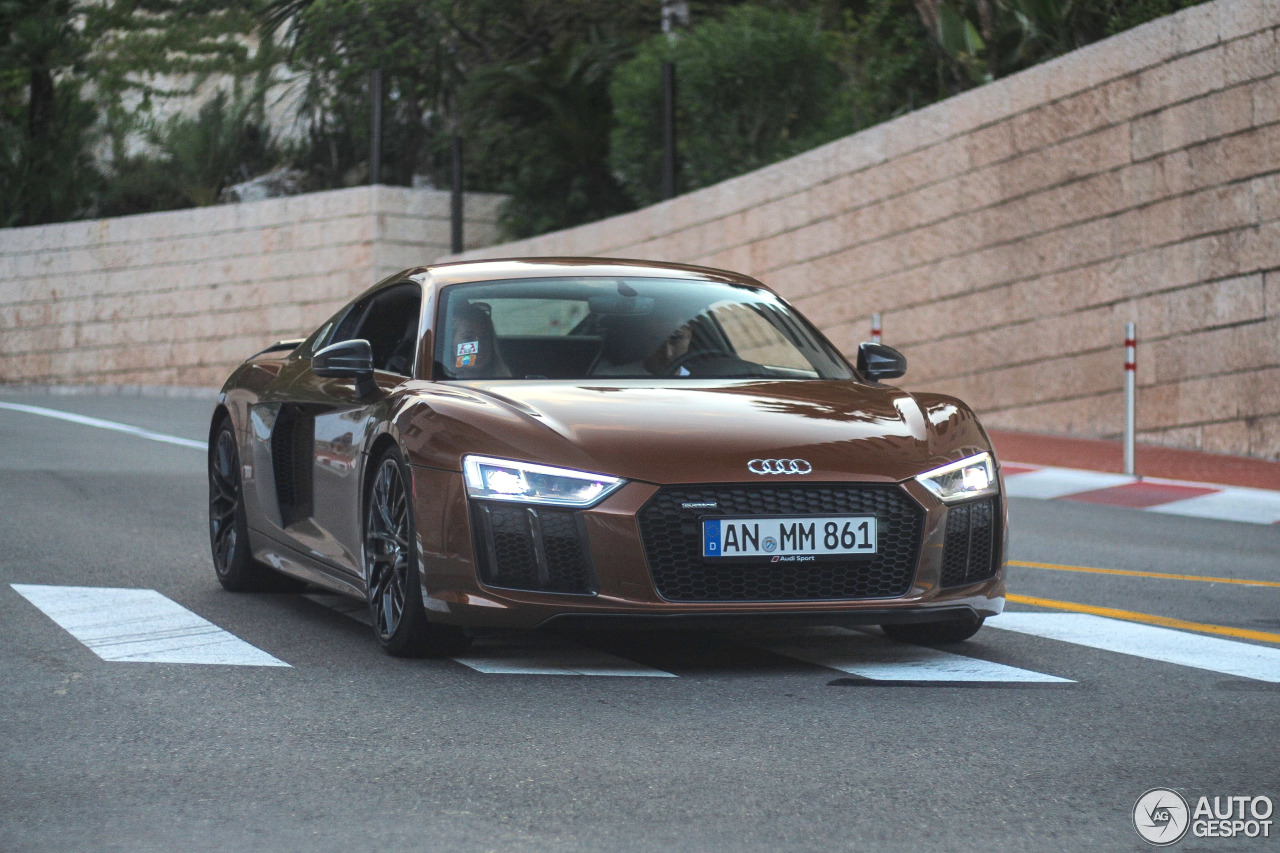 Audi R8 V10 Plus 2015