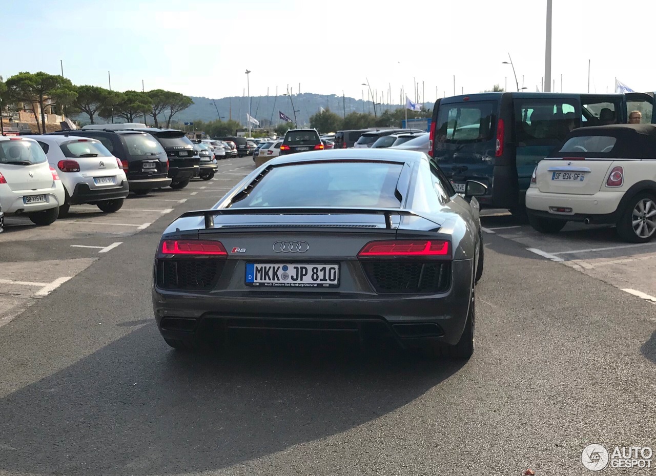 Audi R8 V10 Plus 2015