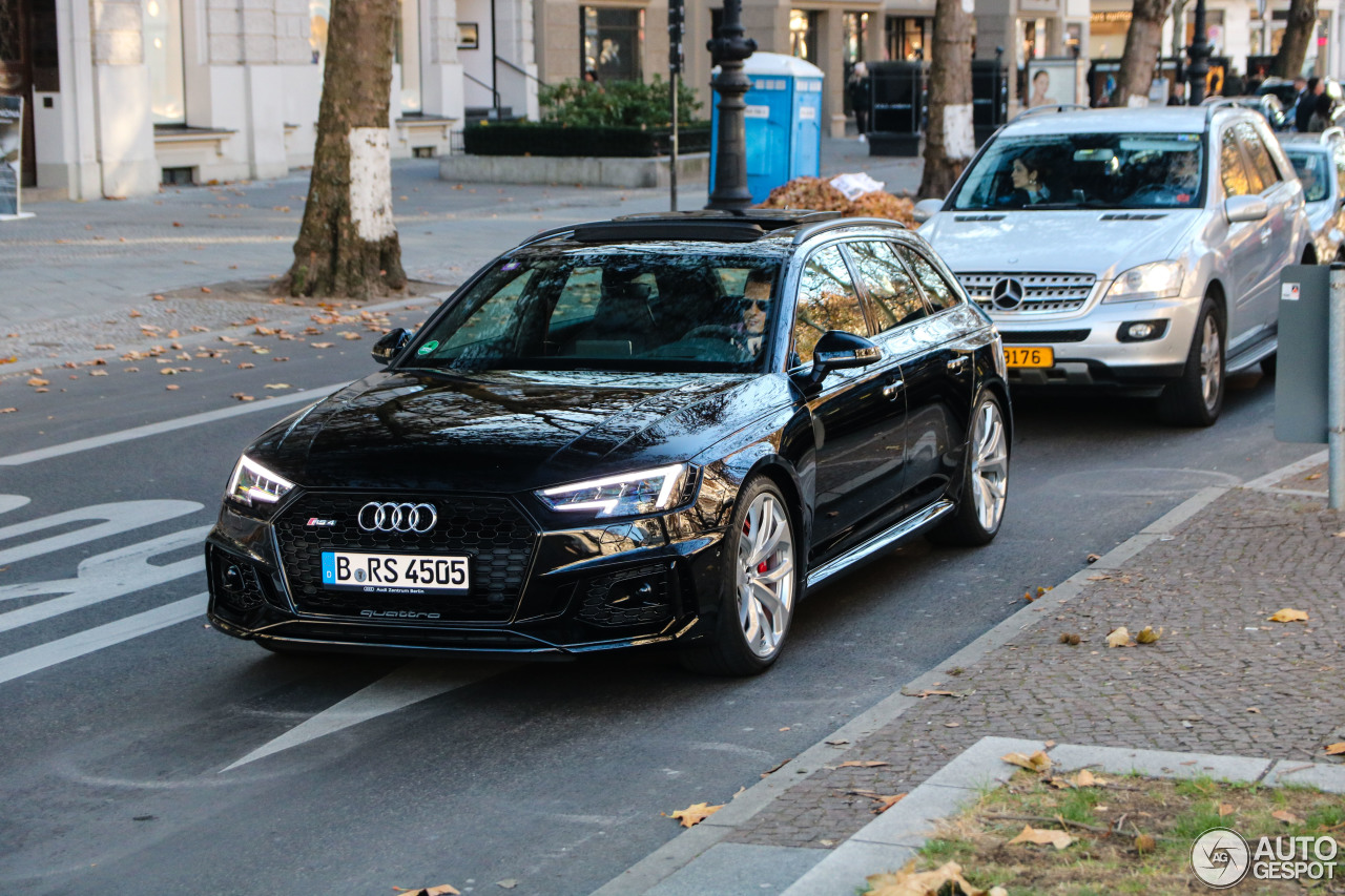 Audi RS4 Avant B9