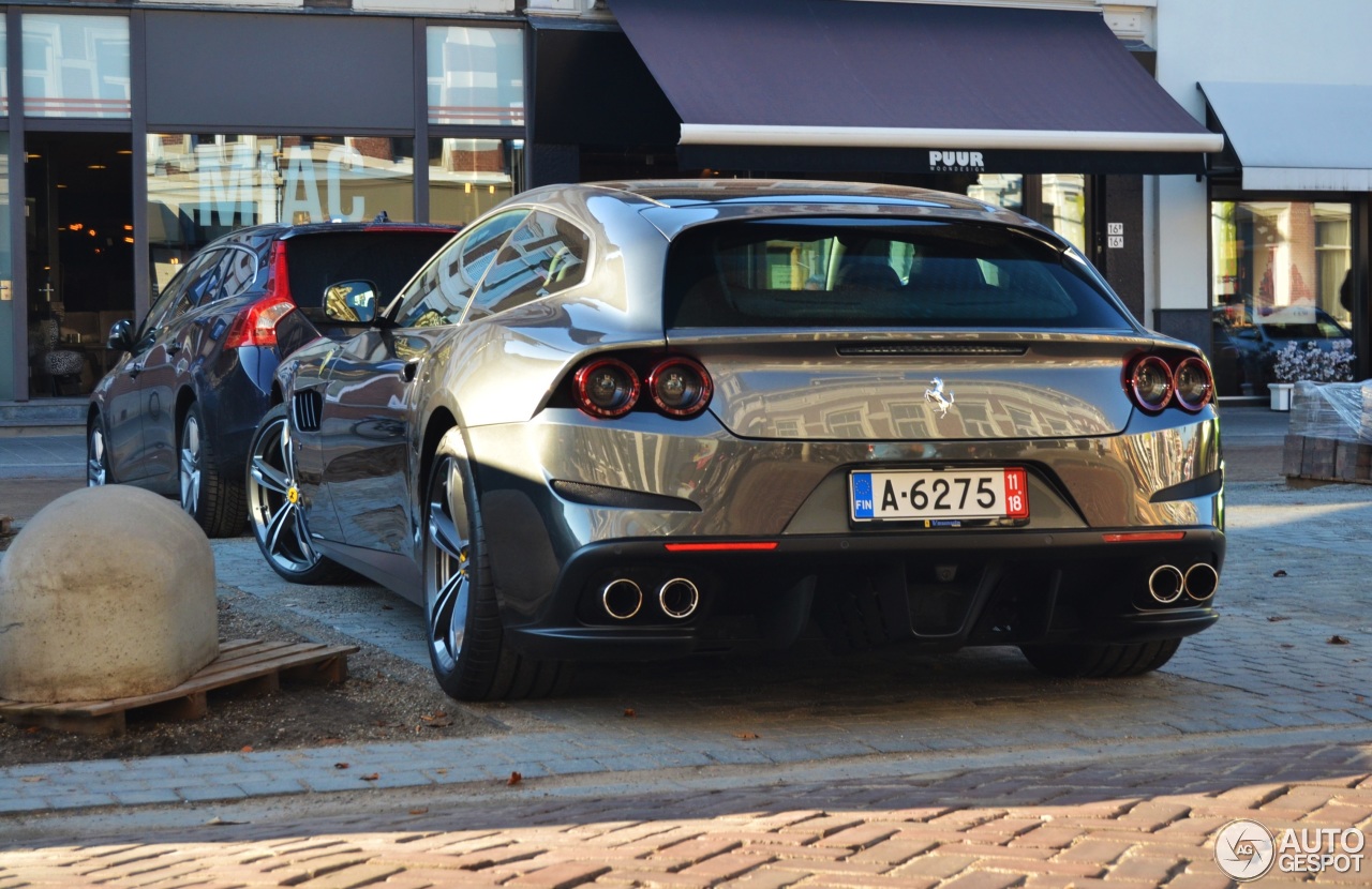 Ferrari GTC4Lusso