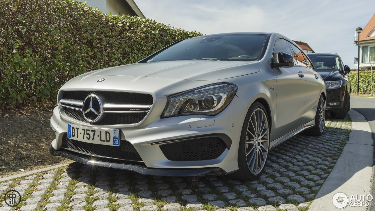 Mercedes-Benz CLA 45 AMG Shooting Brake