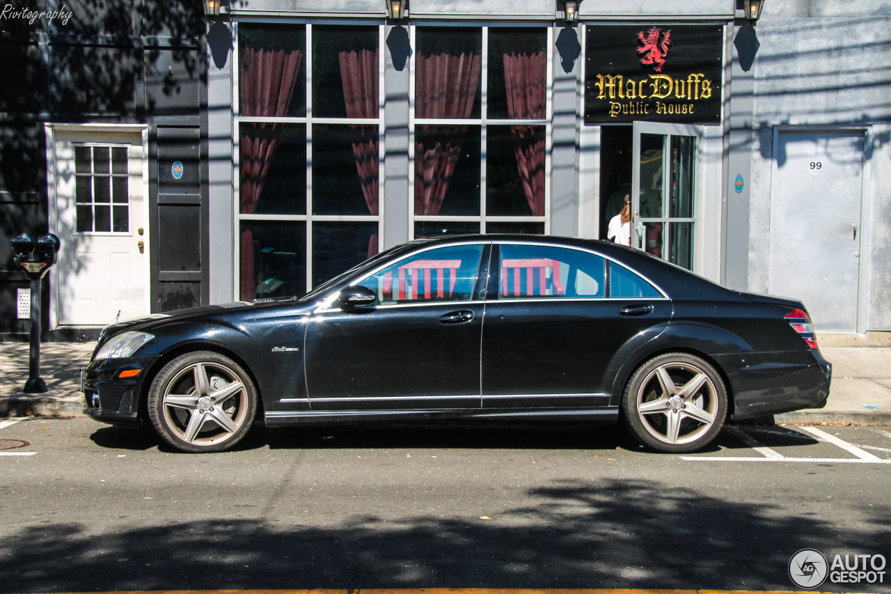 Mercedes-Benz S 63 AMG W221